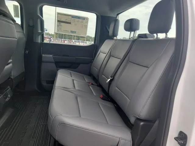 New 2026 Oxford White Ford XL image 14