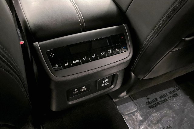Used 2023 Super Black Nissan Platinum image 34