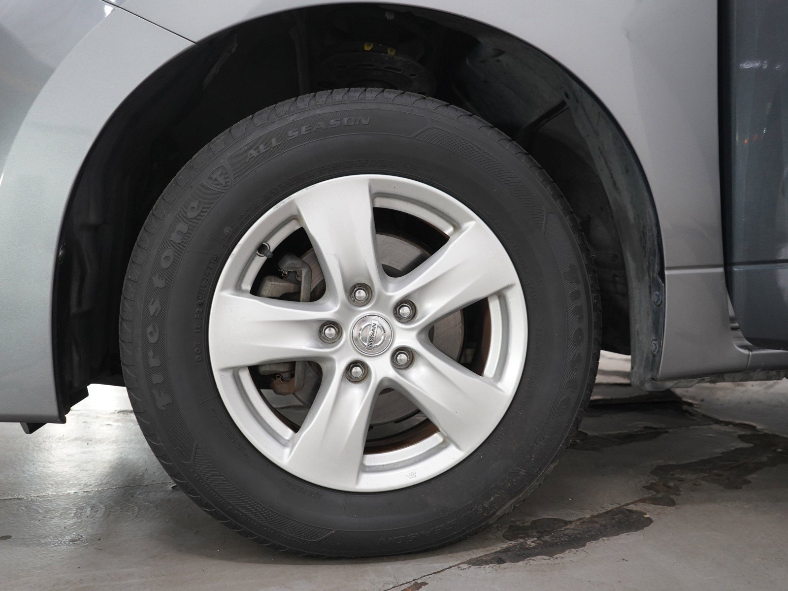 Used 2017 Gun Metallic Nissan SV CVT image 30