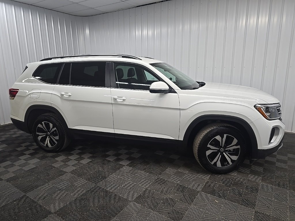 2024 Volkswagen Atlas SE