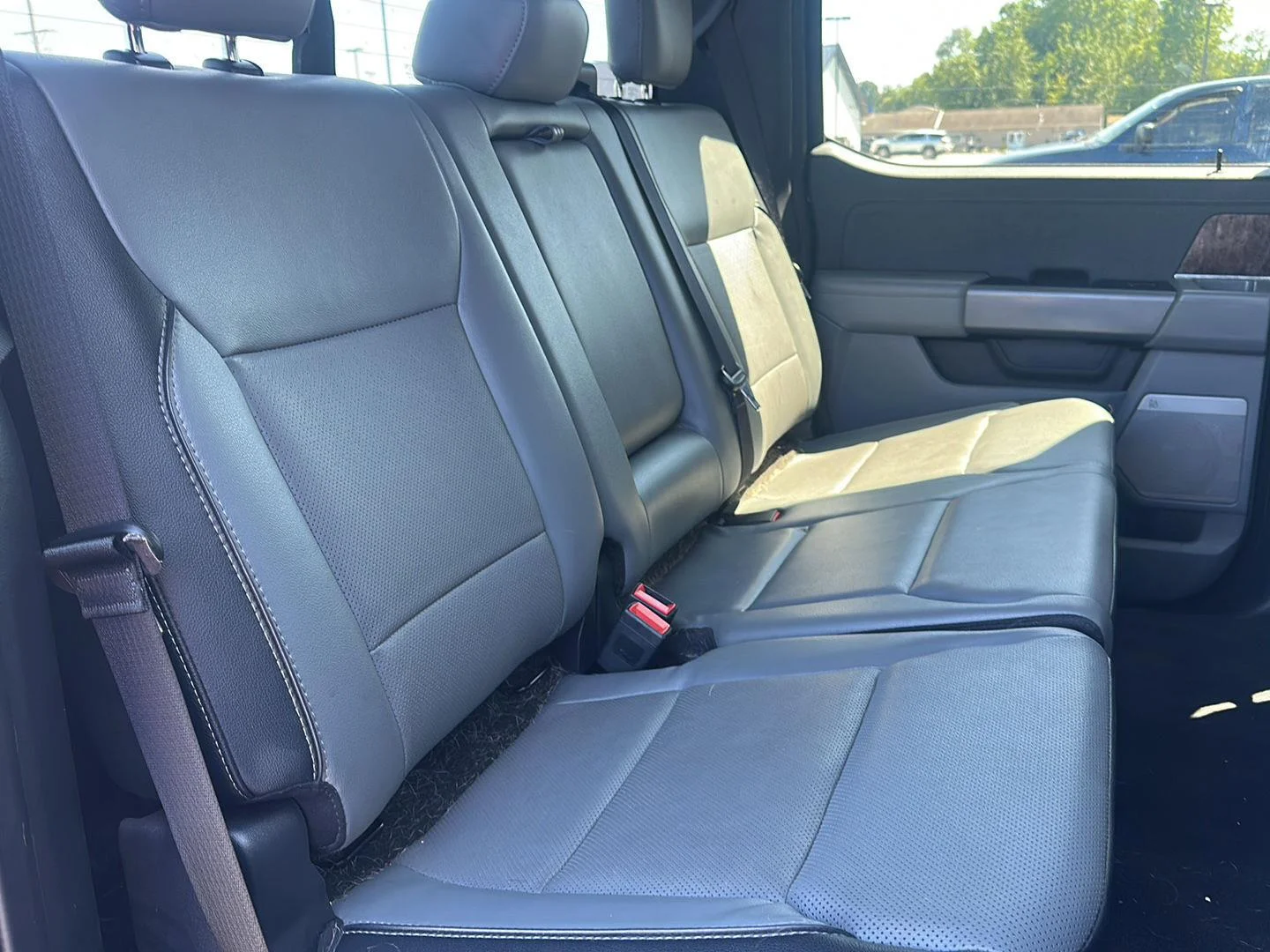 Used 2023 Agate Black Ford LARIAT image 14