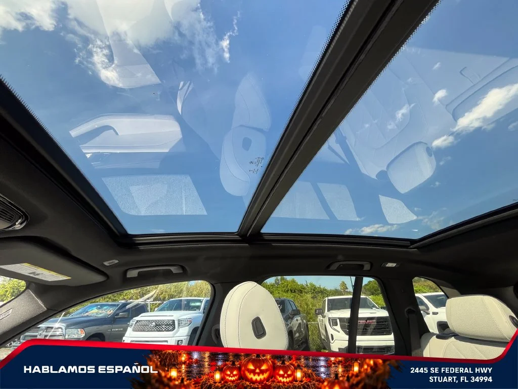 Used 2023 White BMW sDrive40i image 34