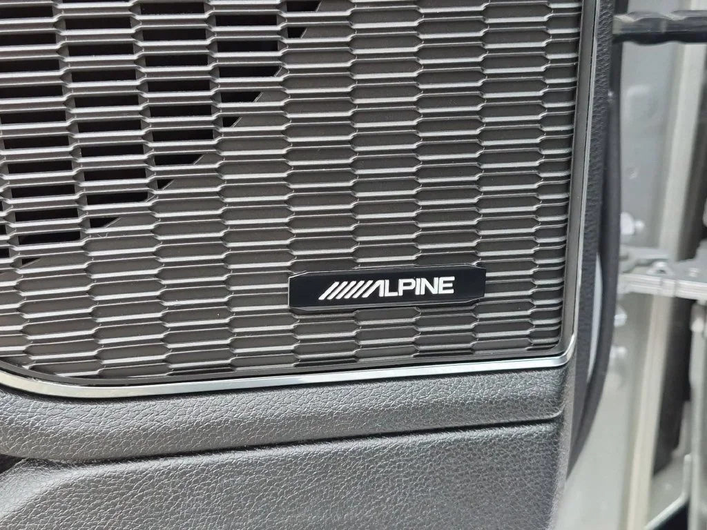 Used 2024 Silver Jeep Summit image 16
