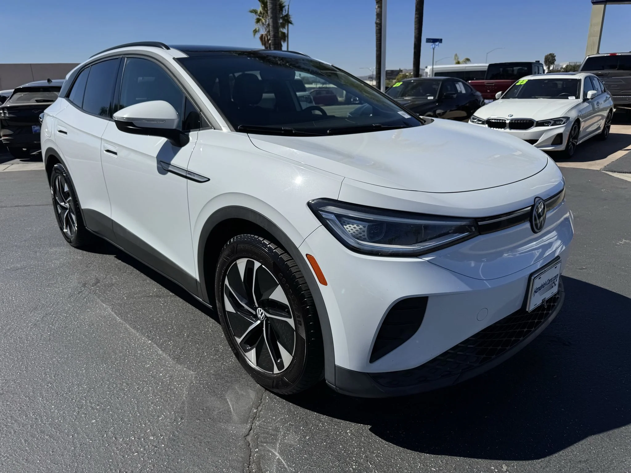 Used 2021 Glacier White Metallic Volkswagen Pro S image 1