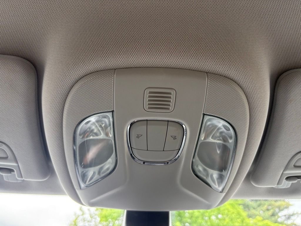 Used 2017 Billet Silver Metallic Jeep Sport image 21