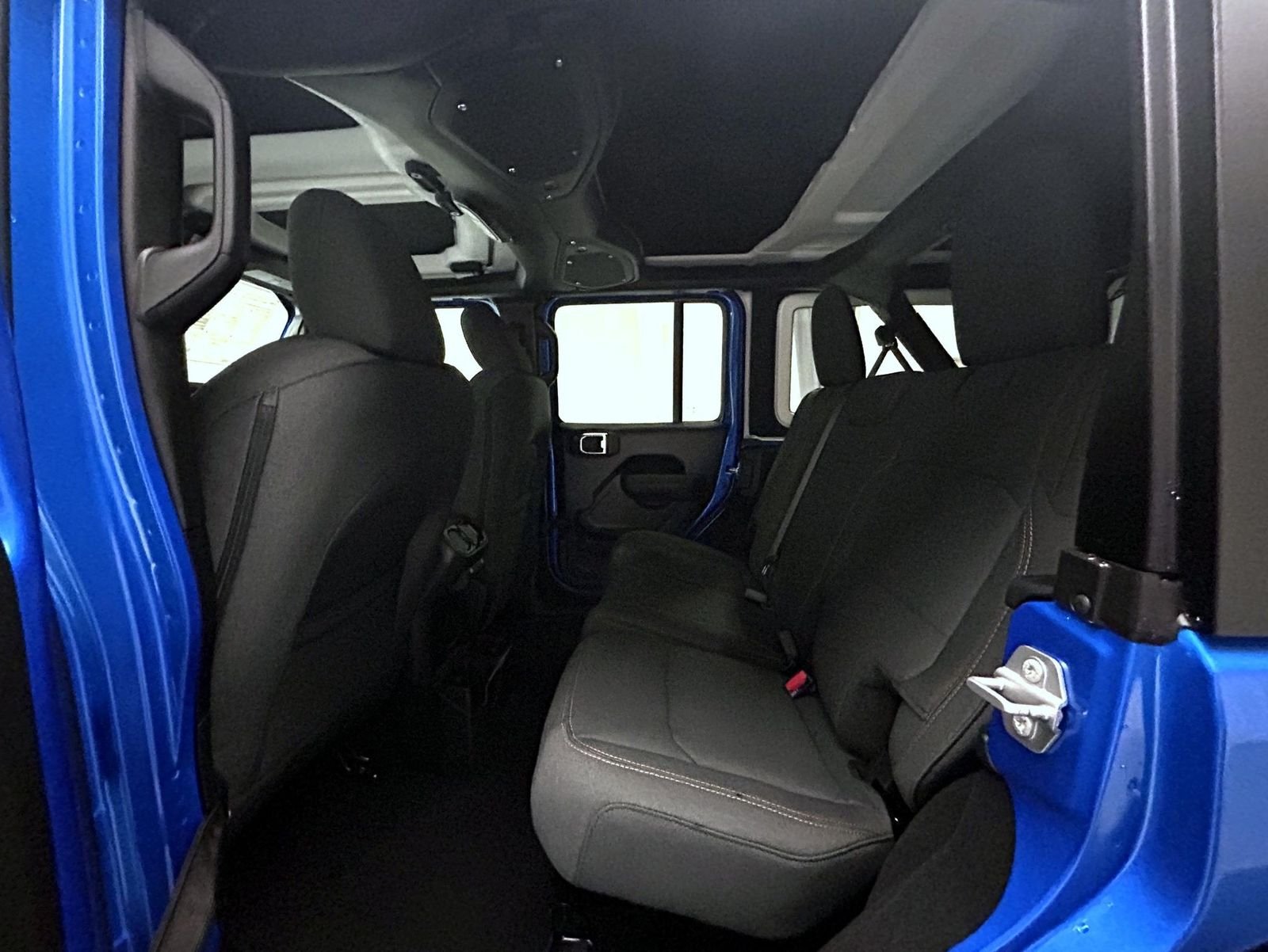 New 2026 Hydro Blue Pearl-Coat Exterior Paint Jeep Sport S image 19