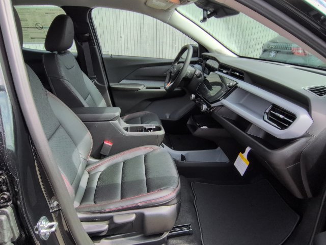 2027 Chevrolet Bolt RS - Photo 28