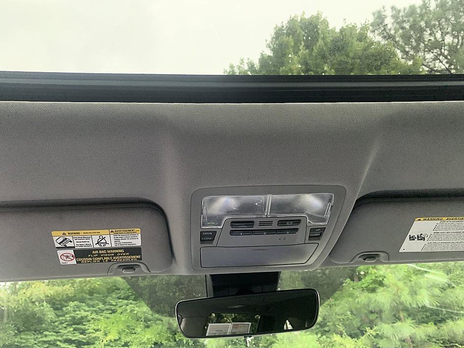 Used 2019 Blizzard Pearl Toyota XLE image 23
