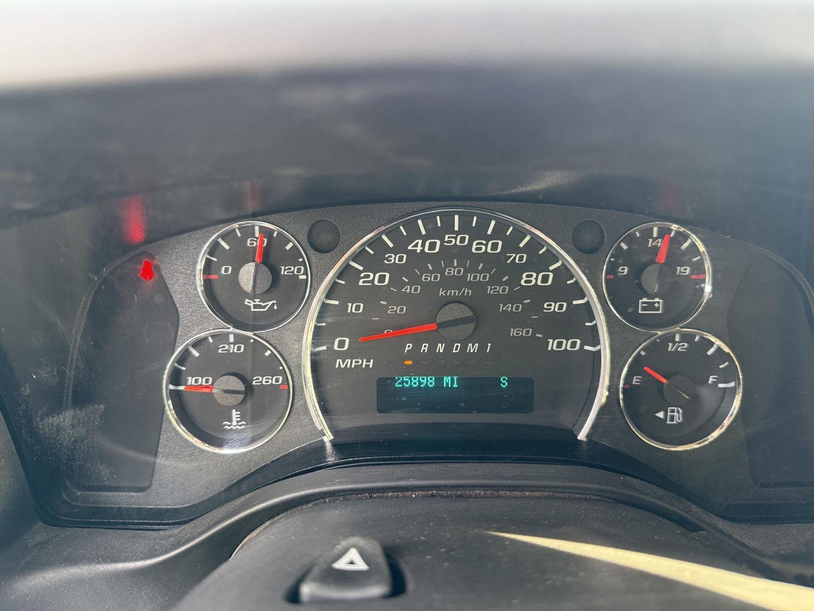 Used 2023 Summit White Chevrolet 1LS image 3