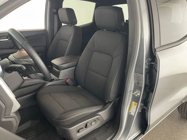 Used 2025 Silver GMC Elevation image 33