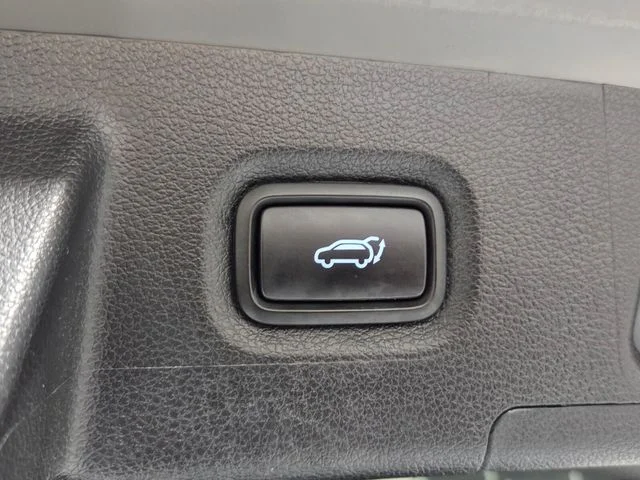 Used 2023 Gray Hyundai SEL image 13