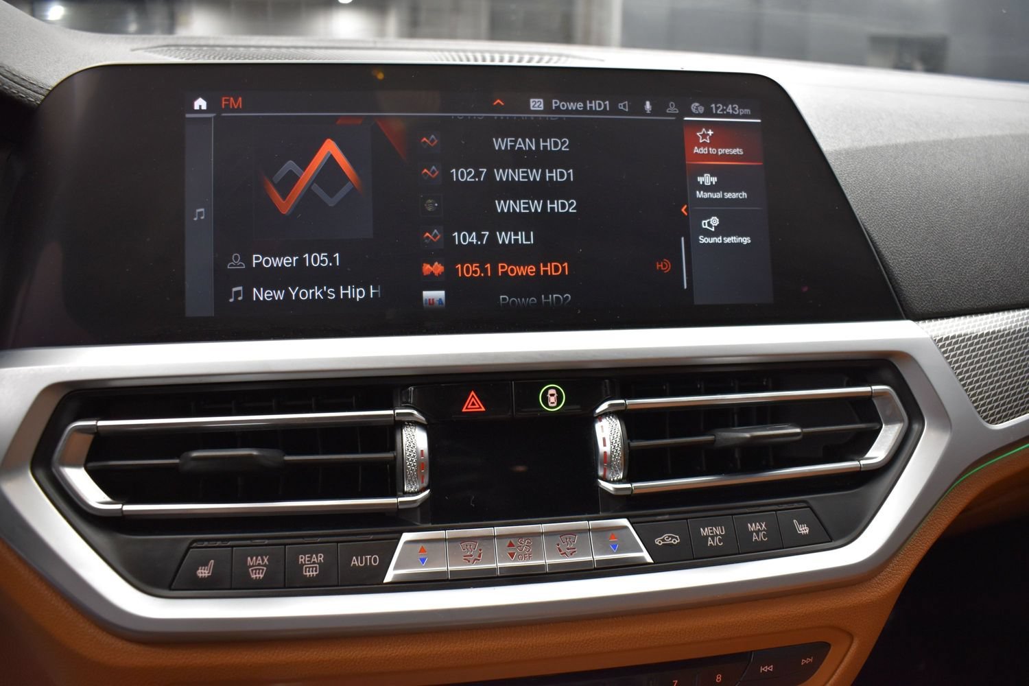 Used 2020 Black Sapphire Metallic BMW M340i xDrive image 9