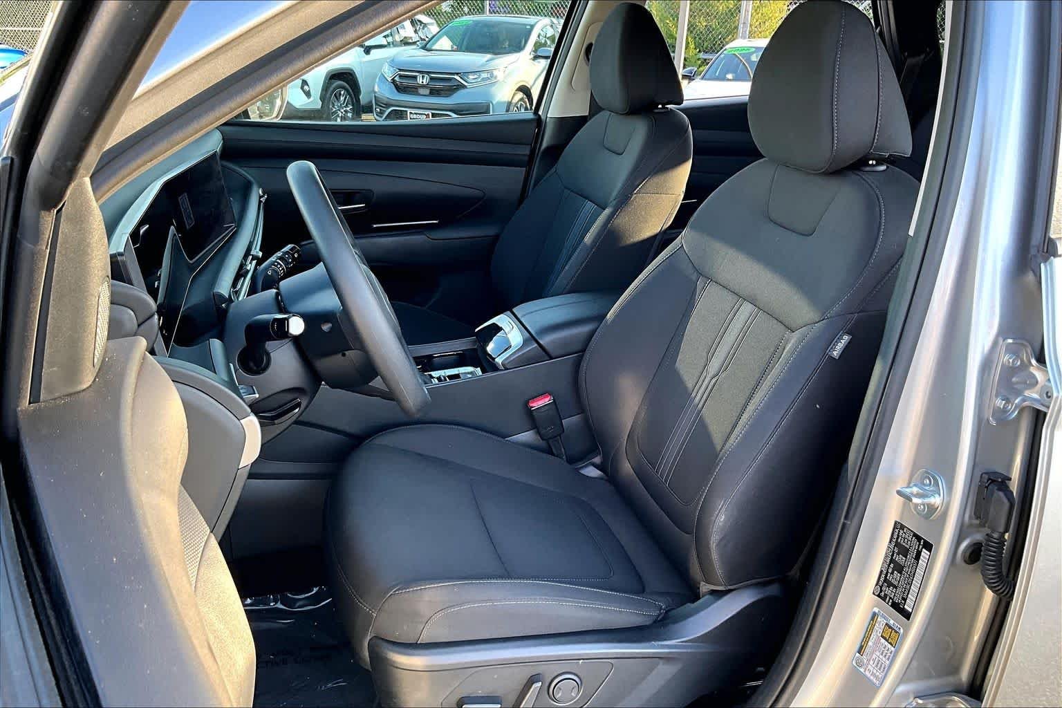Used 2025 Shimmering Silver Hyundai SEL image 8