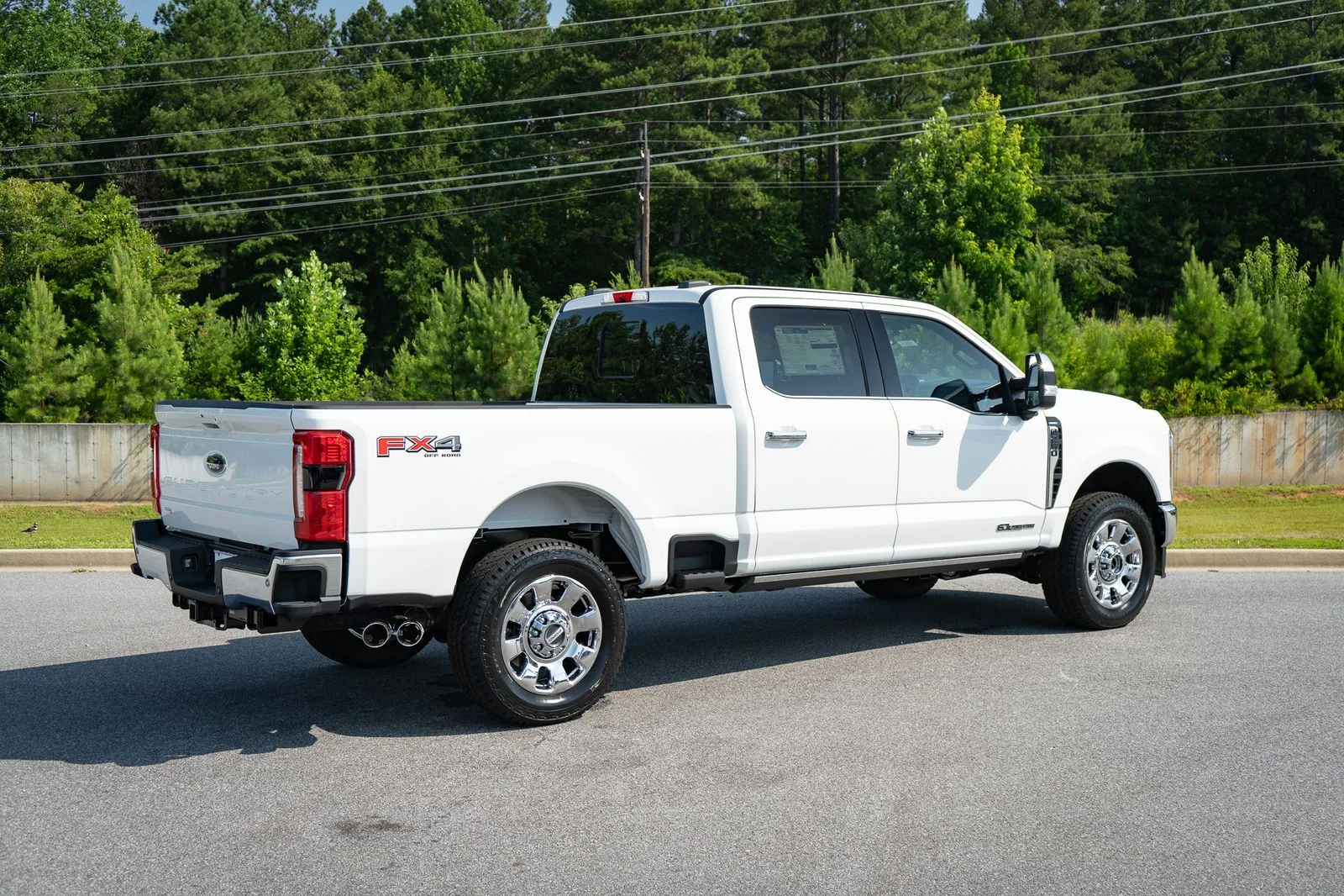 New 2026 Star White Metallic Tri-Coat Ford F-250® Lariat® image 22