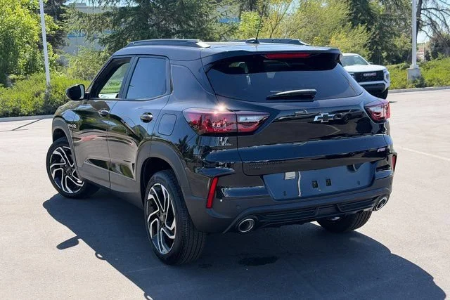 New 2026 Mosaic Black Metallic Chevrolet RS image 7