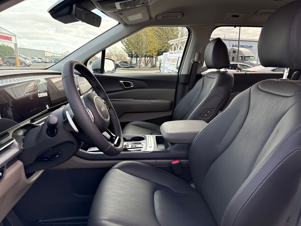 New 2026 Ceramic Silver Kia EX image 17