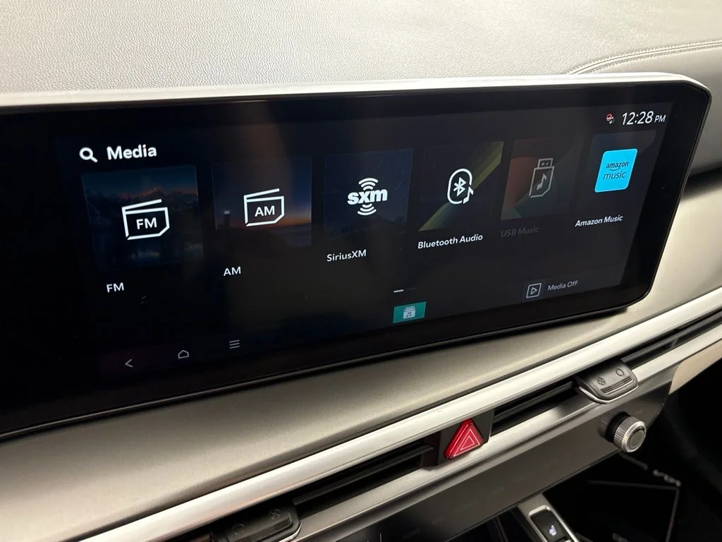 New 2026 White Kia S image 32