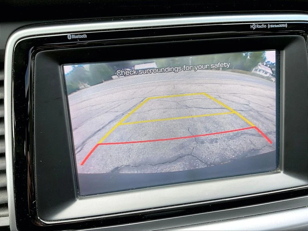 Used 2018 Electric Blue Hyundai Sport image 19