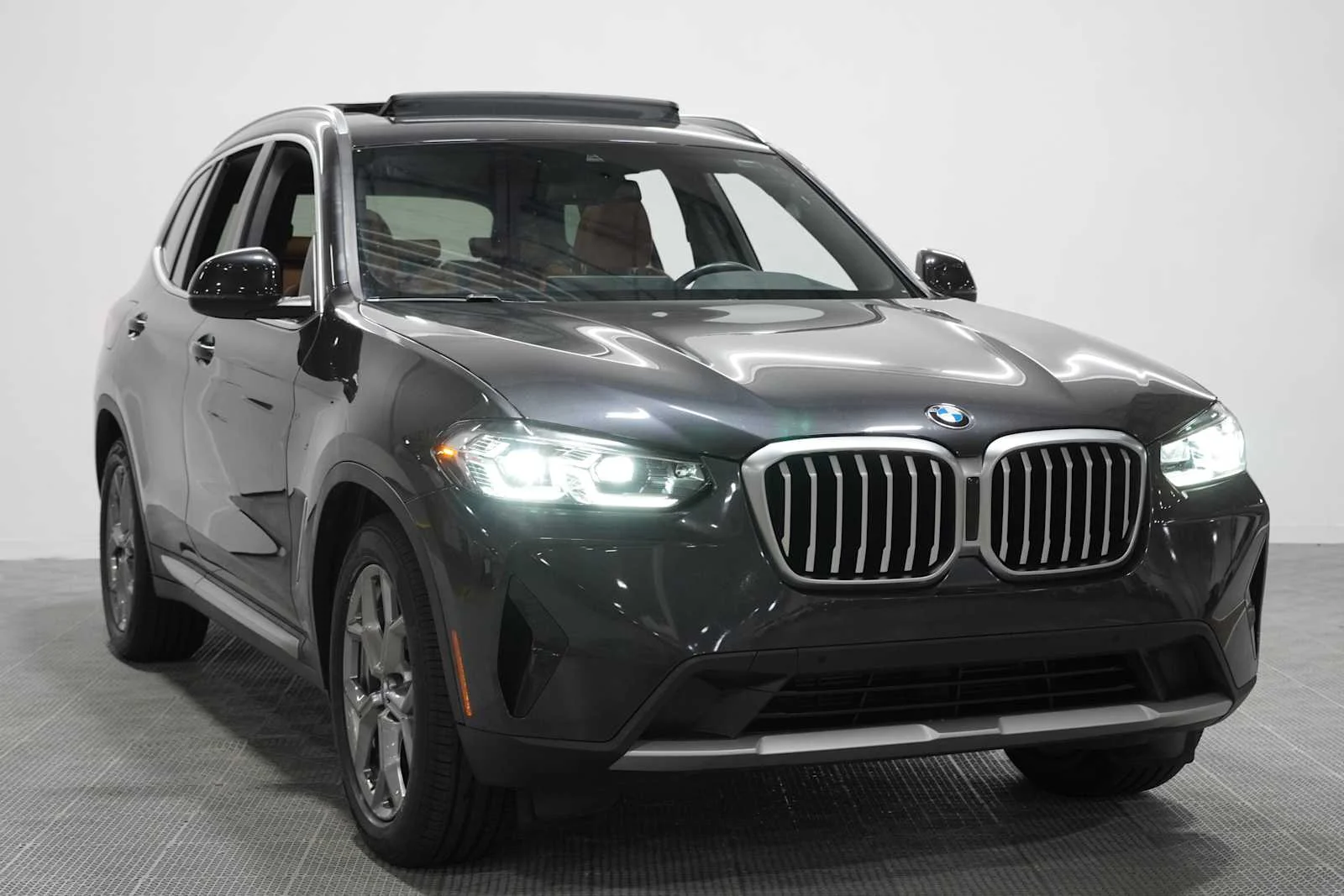 Certified Used 2023 Dark Graphite Metallic BMW sDrive30i image 3
