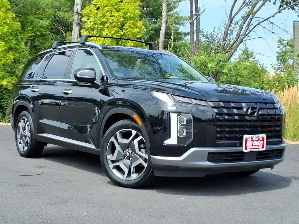 Used 2024 Black Hyundai Limited image 1