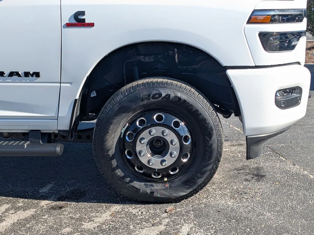 New 2026 Bright White Clear-Coat Exterior Paint RAM Laramie image 12