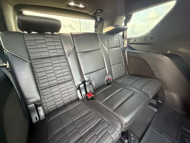 Used 2024 White Cadillac Sport Platinum image 17
