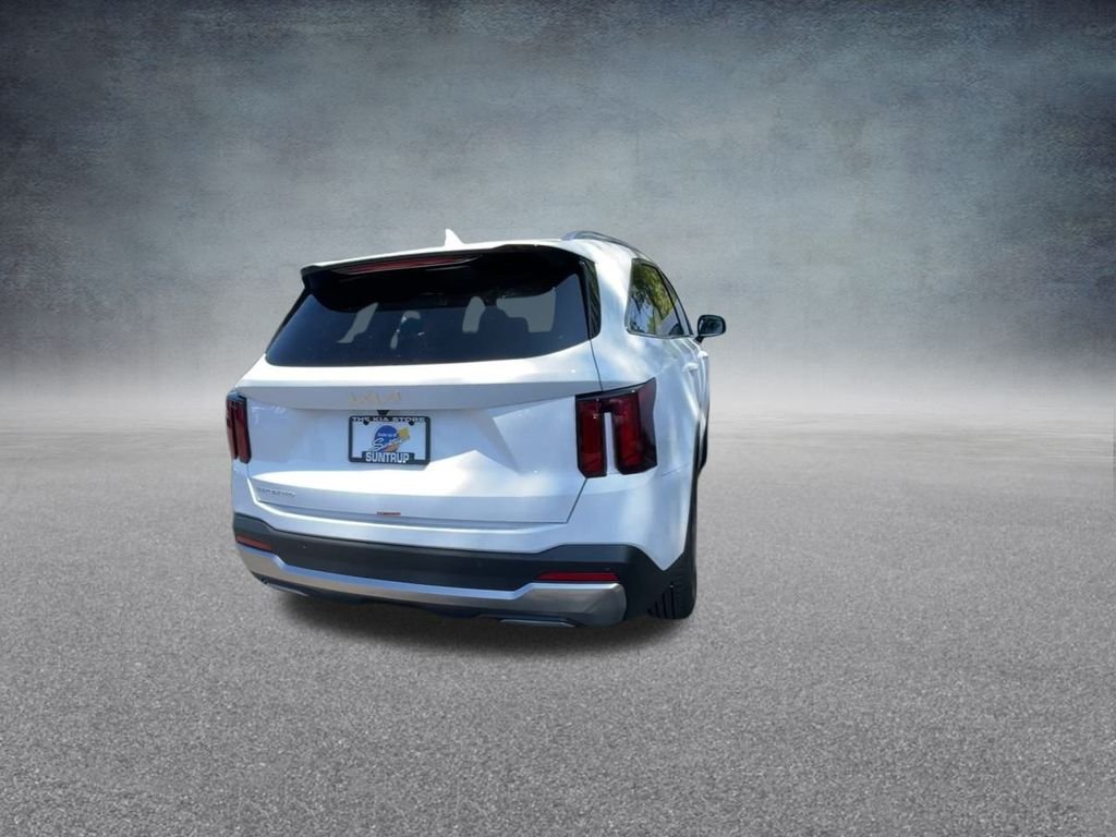 Used 2026 White Kia S image 22