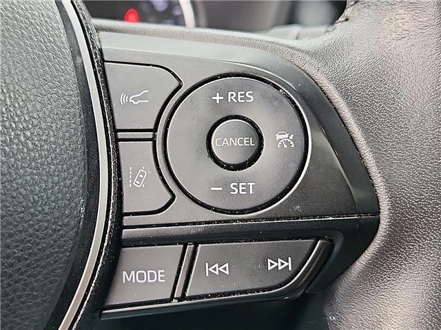 Used 2021 Red Toyota XLE Premium Front-wheel Drive image 16