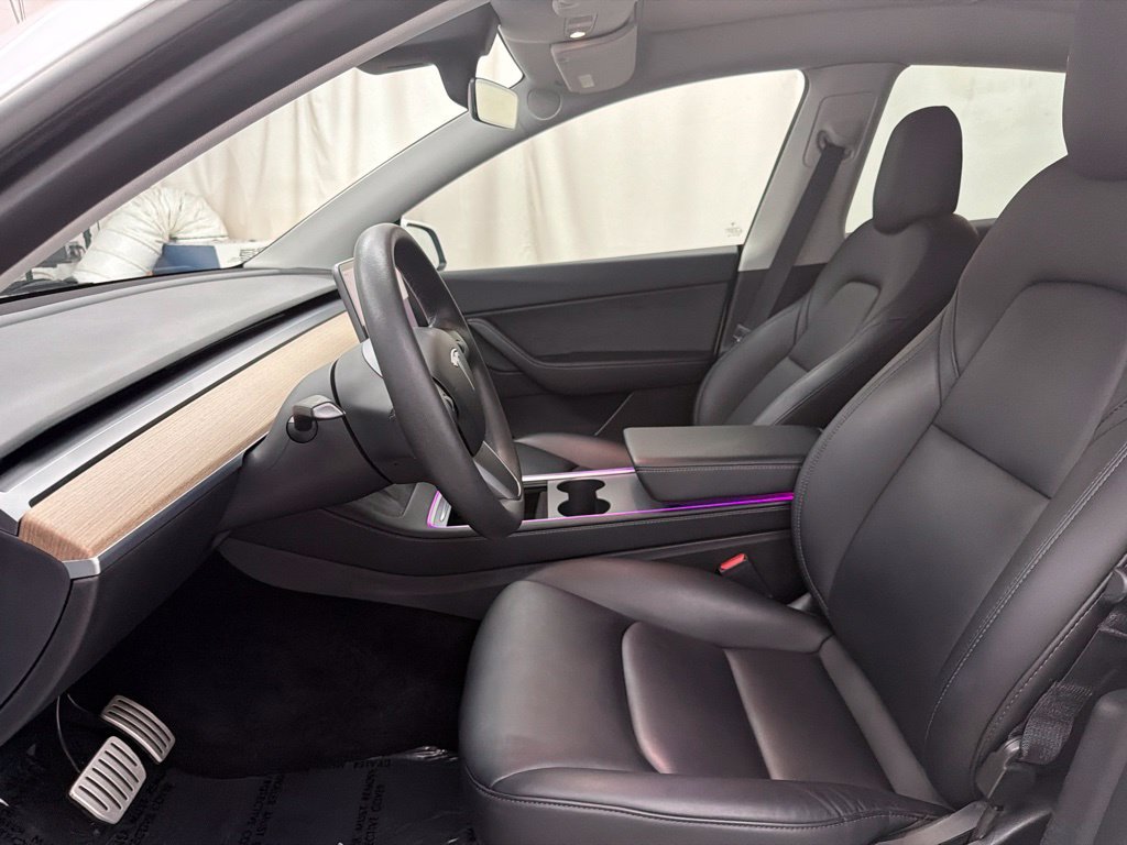Used 2022 White Tesla Performance image 13