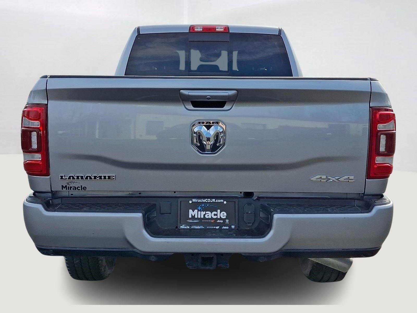 Certified Used 2024 Billet Silver Metallic Clearcoat Ram Laramie image 6