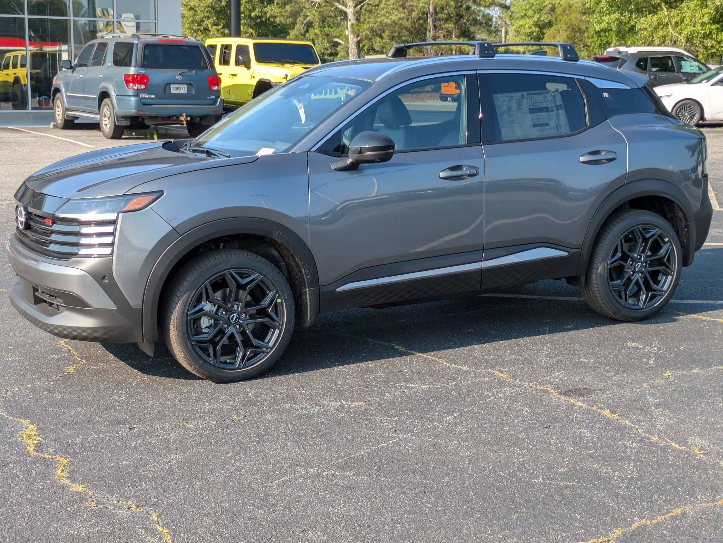 New 2026 Gray Nissan SR image 4