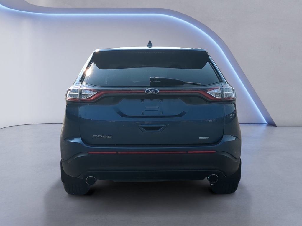 Used 2018 Blue Metallic Ford SE image 6