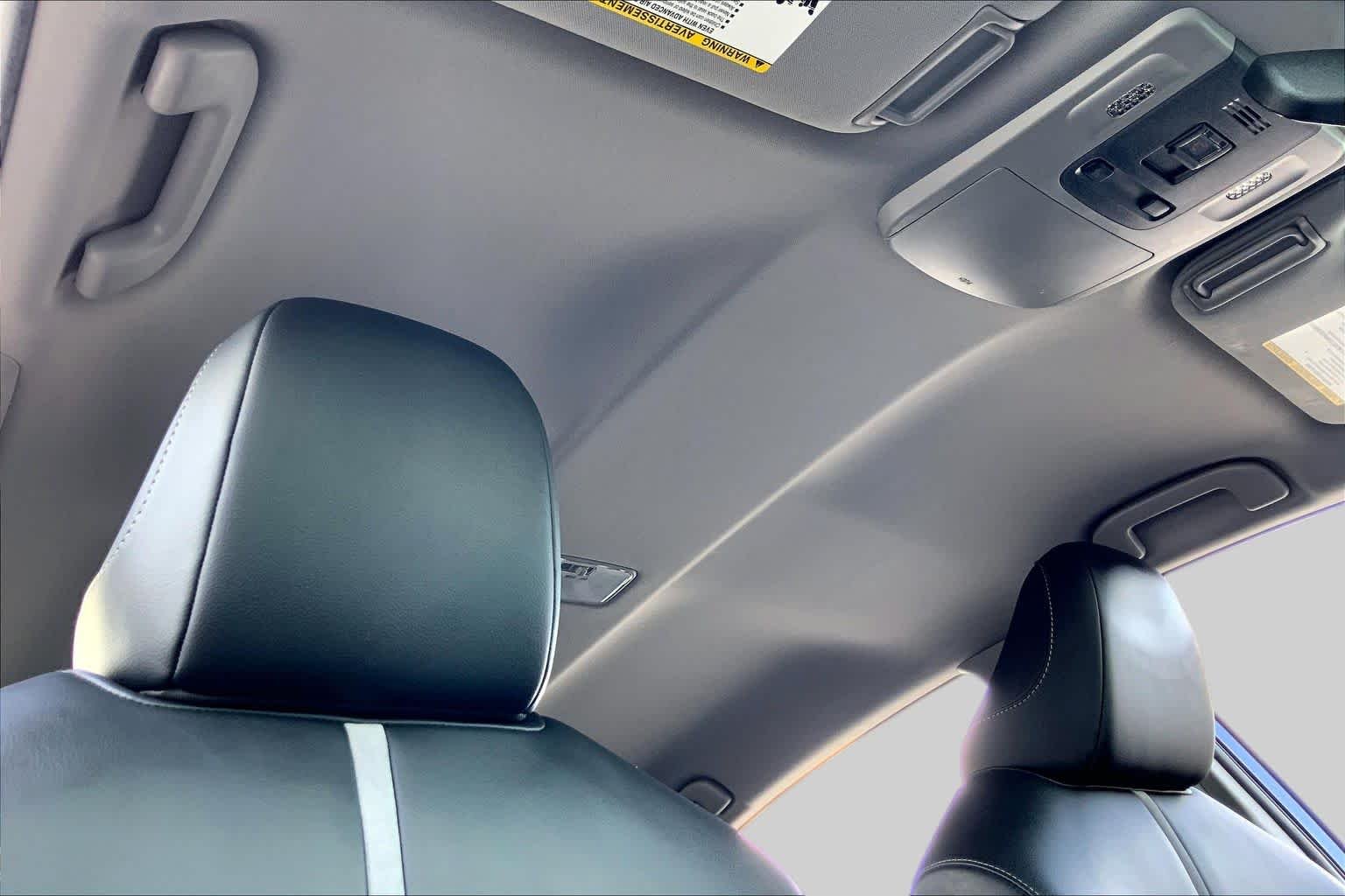 Used 2022 Blueprint Toyota SE image 14
