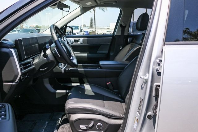 Certified Used 2025 Silver Hyundai XRT image 23