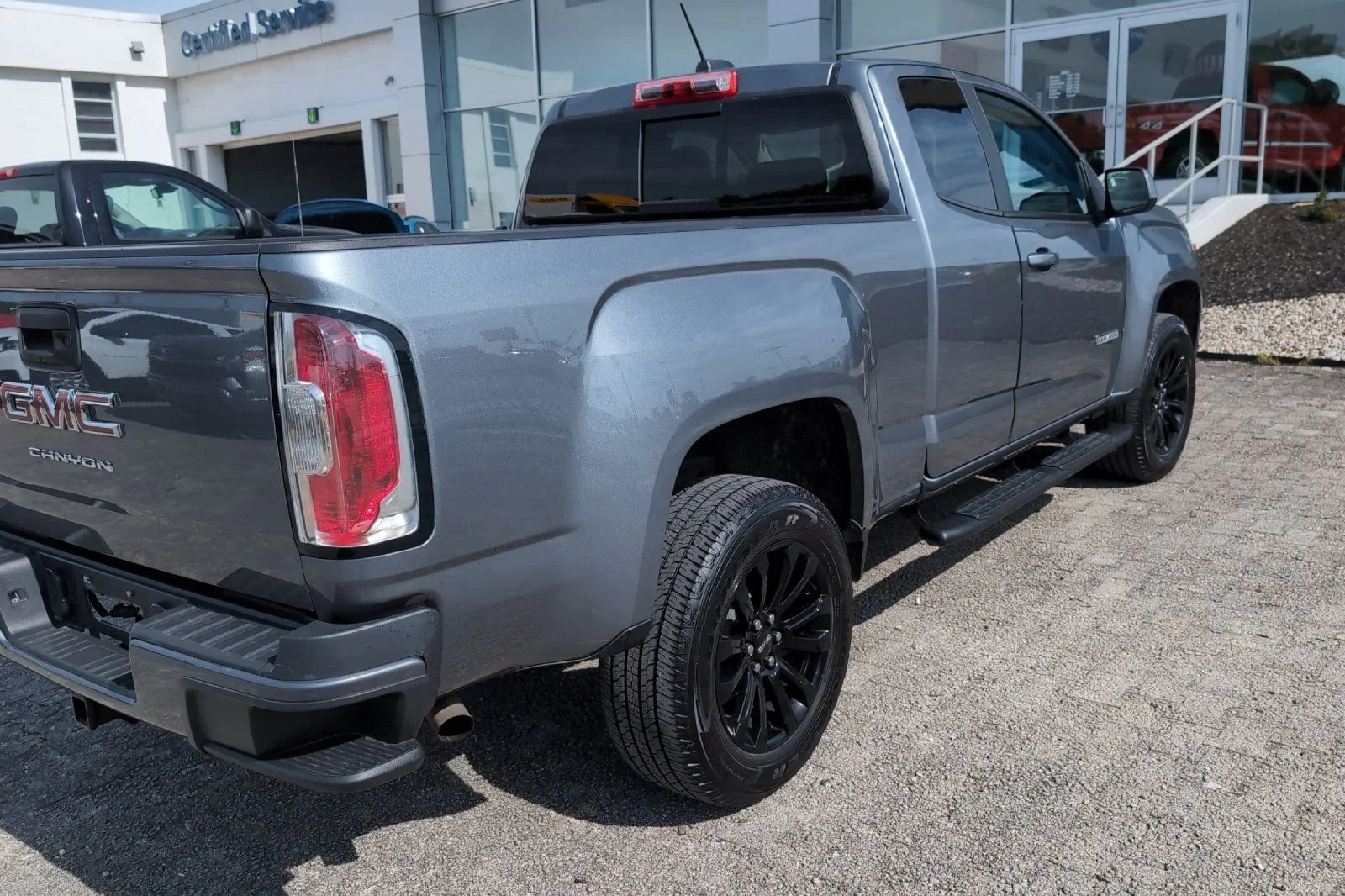 Used 2022 Satin Steel Metallic GMC Elevation image 7