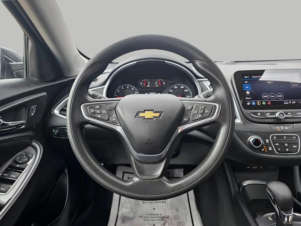Used 2023 Mosaic Black Metallic Chevrolet LT image 18