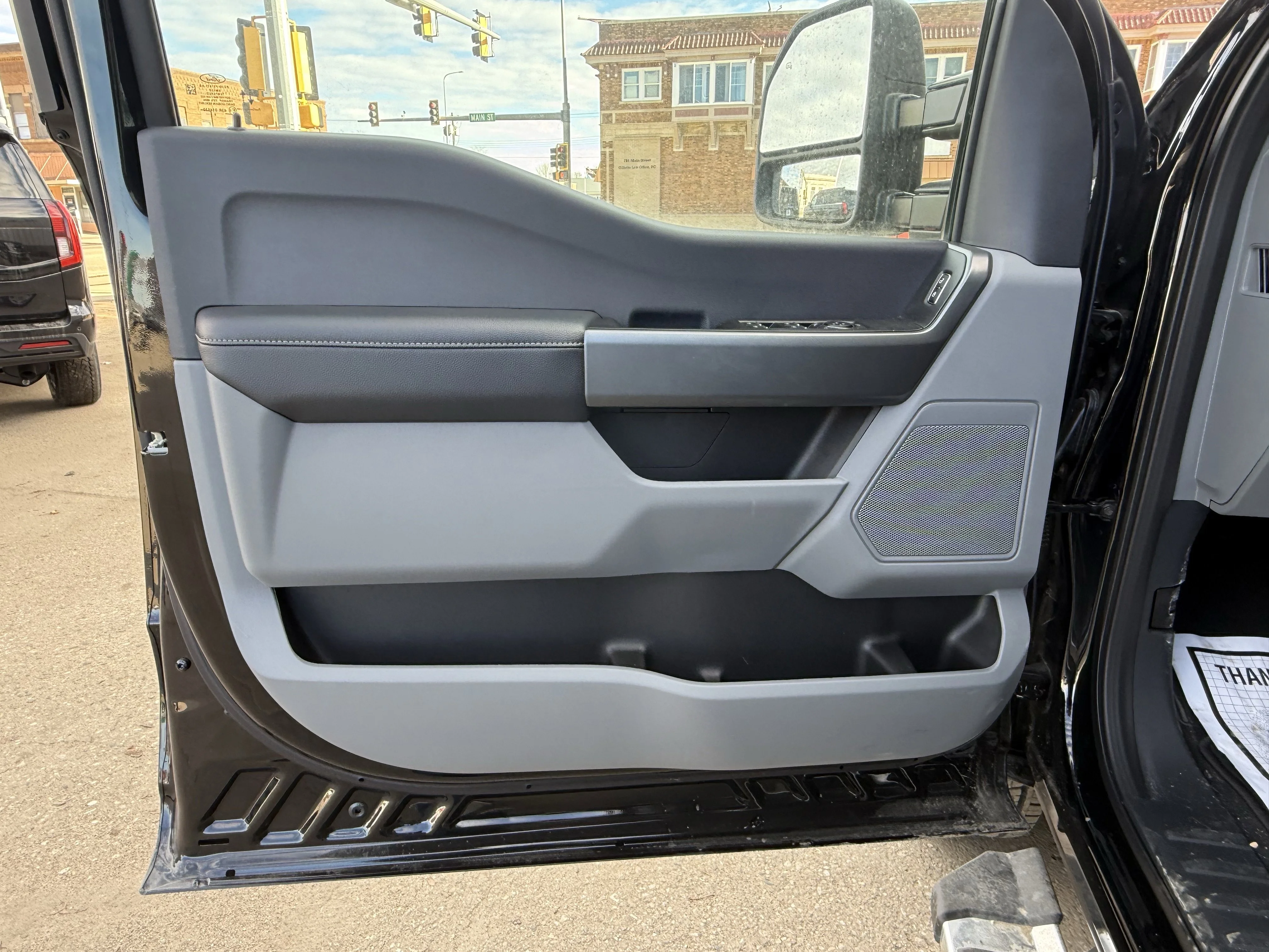 2026 Ford F-350 Super Duty XLT - Photo 9