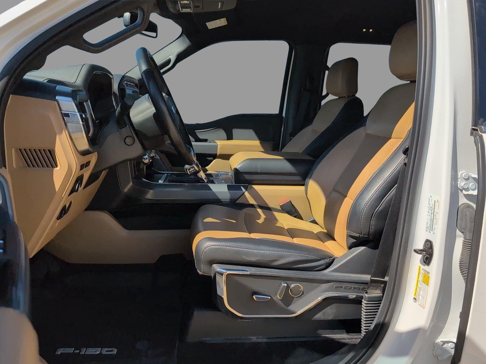 Used 2023 Oxford White Ford LARIAT image 18