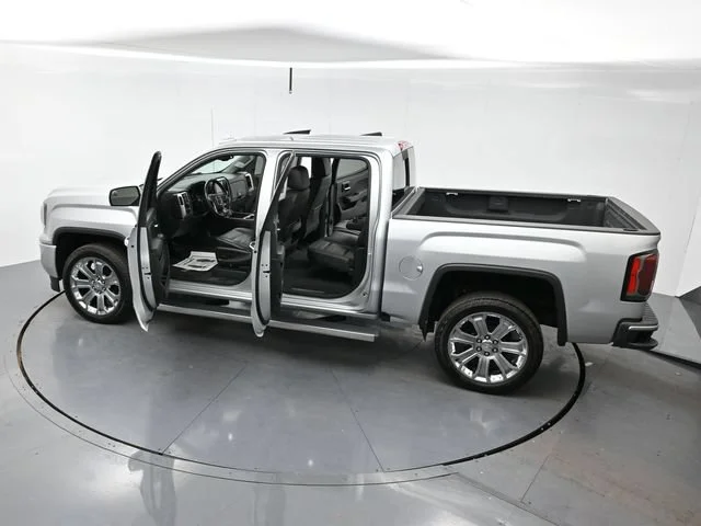 Used 2018 QUICKSILVER METALLIC GMC Denali image 40