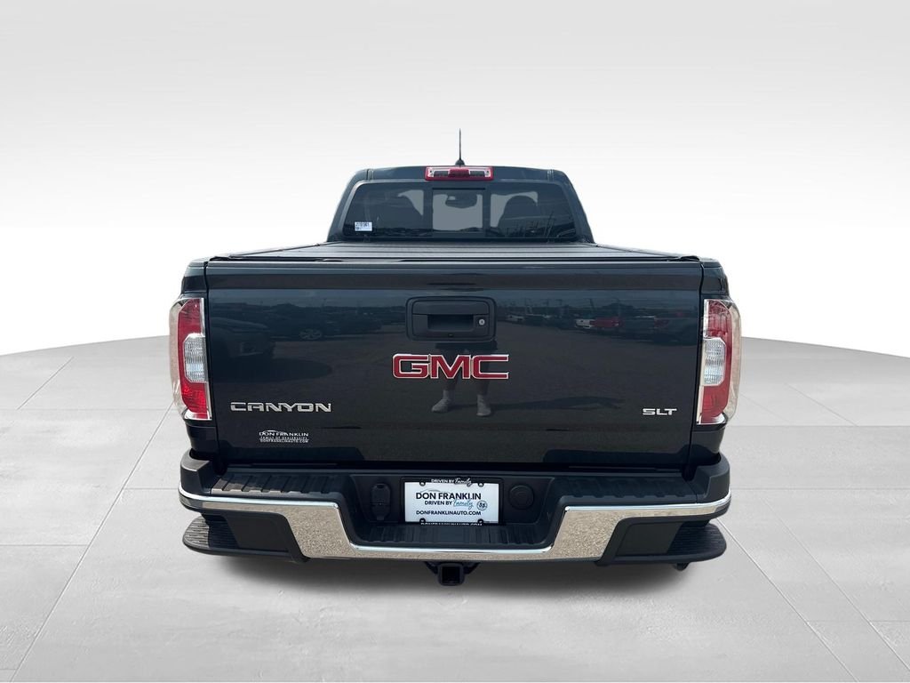 Used 2018 Gray GMC SLT image 4