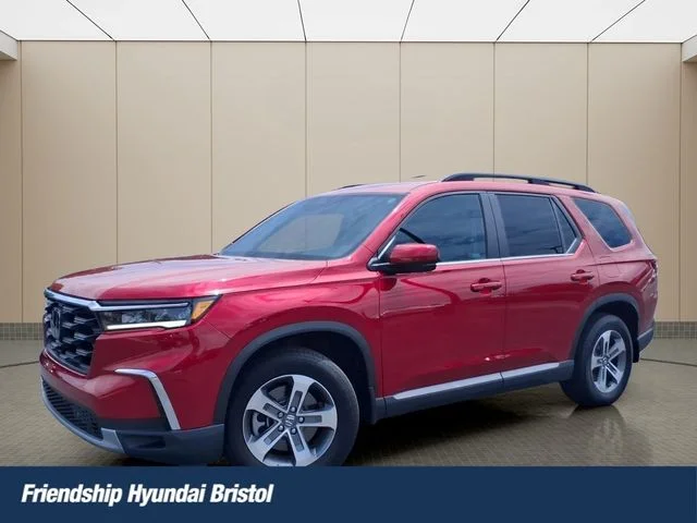 Used 2025 Red Honda EX-L image 1