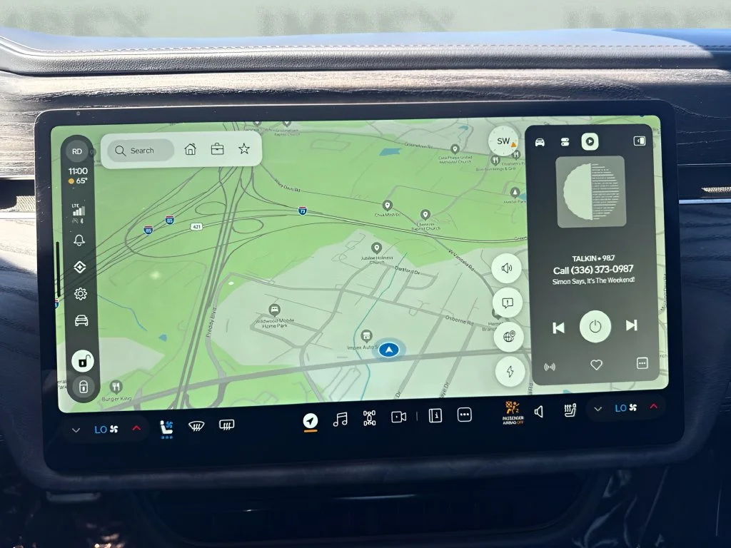 Used 2022 White Rivian Adventure image 17