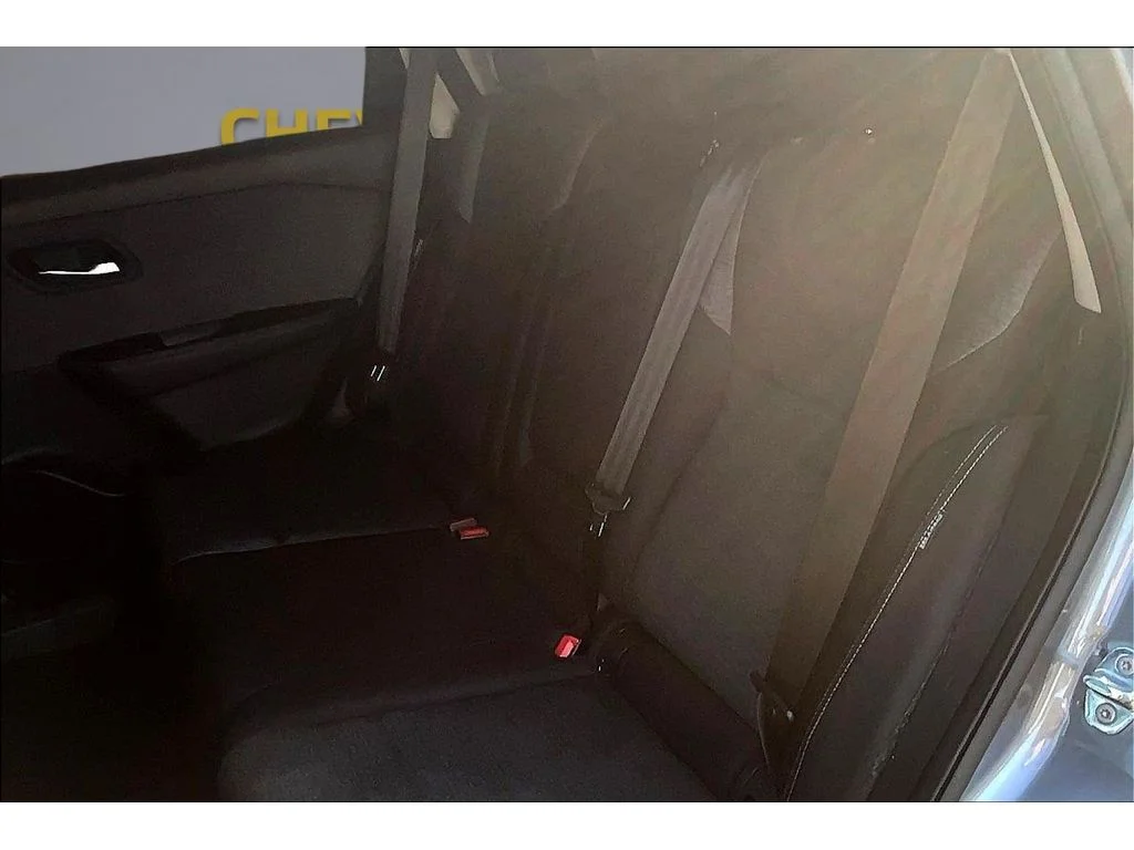 Used 2023  Nissan SV image 17