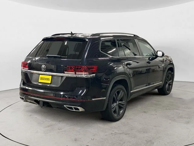 Used 2021 Black Volkswagen 3.6L V6 SE w/Technology R-Line image 5