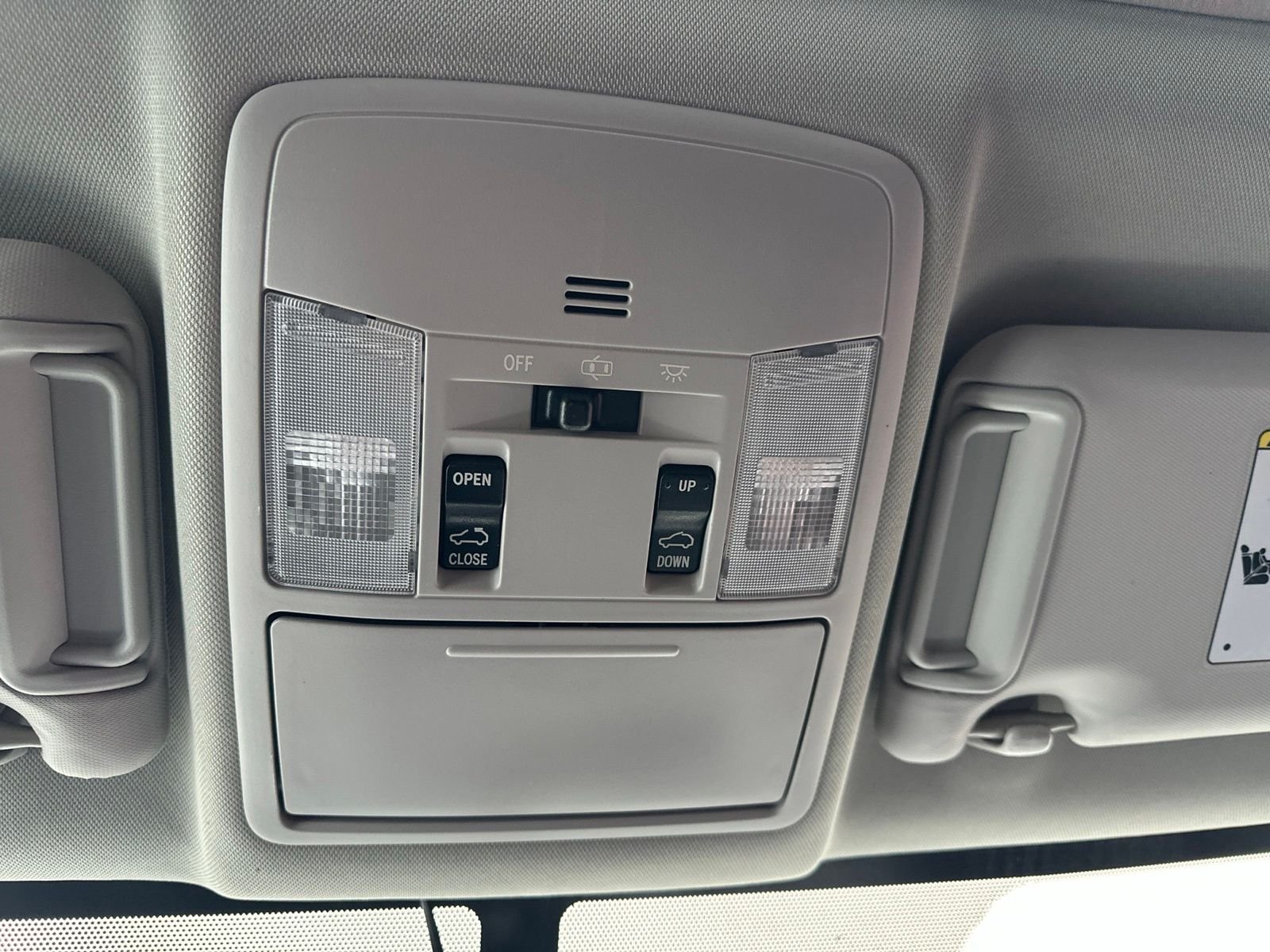 Used 2016 White Toyota XLE image 70