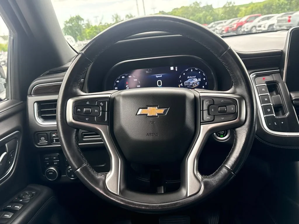 2022 Chevrolet Suburban LT - Photo 13