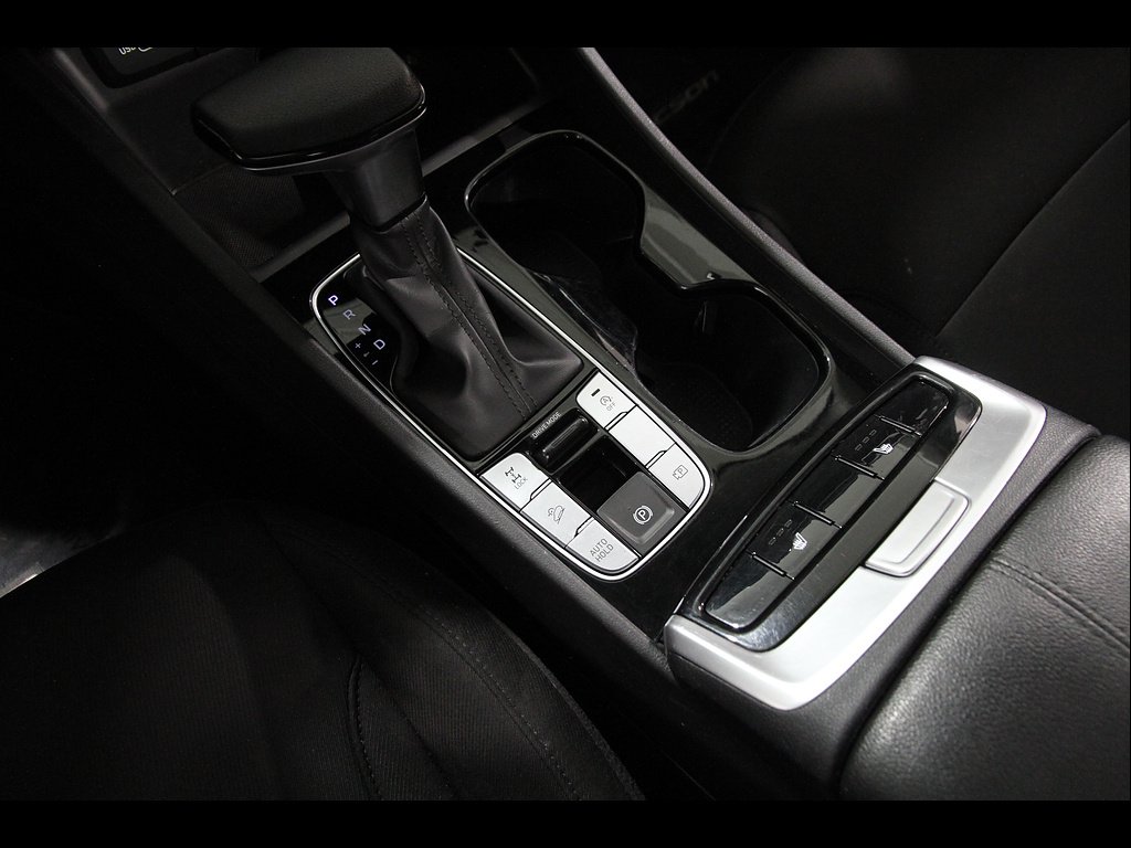 Certified Used 2024 Intense Blue Pearl Hyundai  image 14