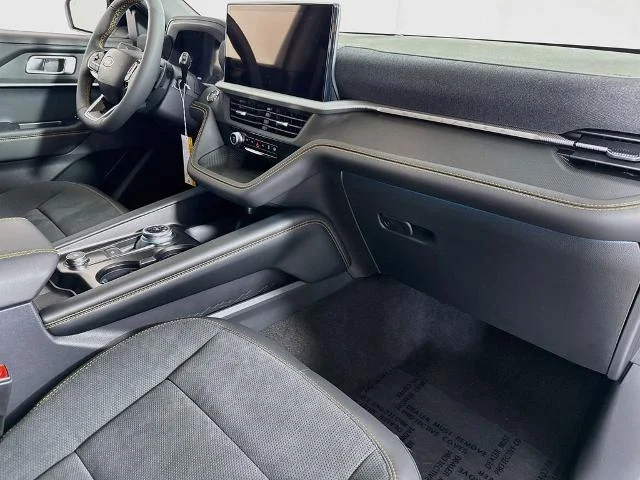 New 2026 Star White Metallic Tri-Coat Ford Tremor® image 63