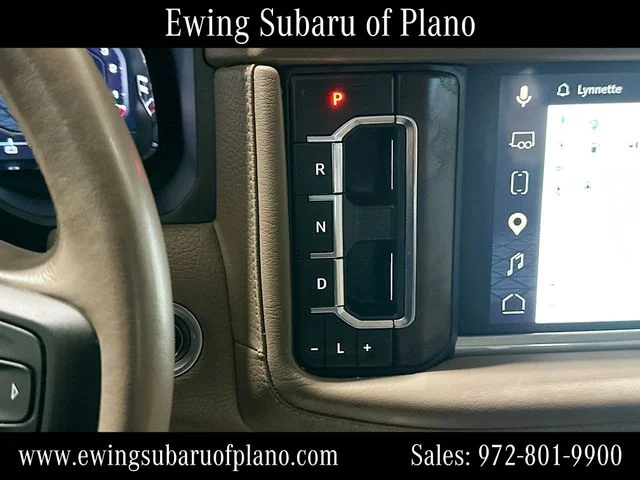 Used 2023 White GMC Denali image 17
