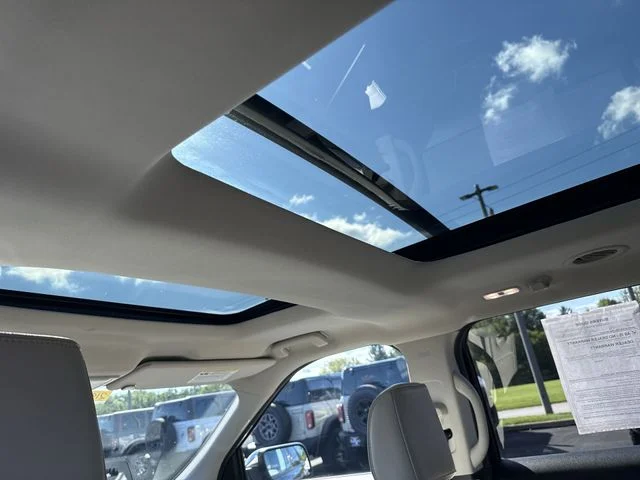 Used 2019 Blue Metallic Ford Limited image 18